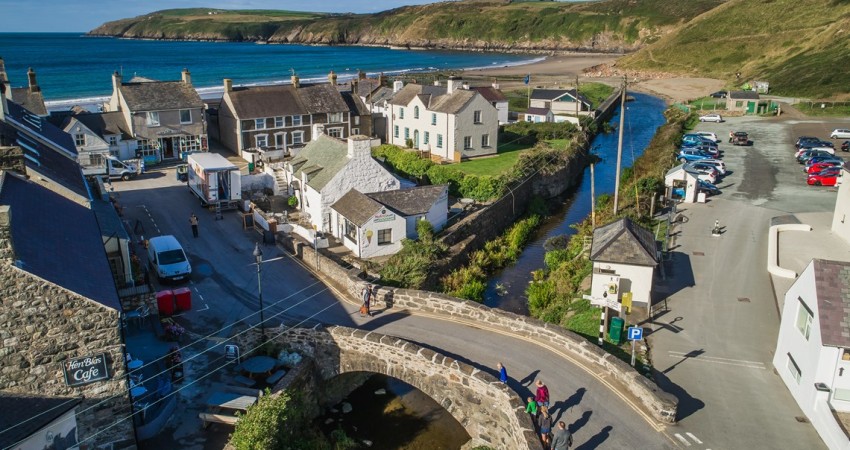 Gwasanaeth fflecsi poblogaidd yn dychwelyd i Ben Llŷn