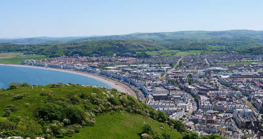 Trosffordd Cyffordd Llandudno Ar Gau am 16 Diwrnod Trosffordd Cyffordd Llandudno Ar Gau am 16 Diwrnod