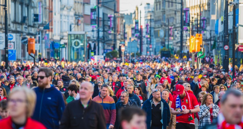 Cyngor teithio diwrnod gêm Cymru yn erbyn yr Eidal ar 16 Mawrth yng Nghaerdydd