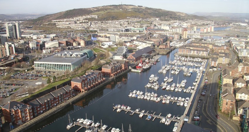 Gwasanaeth bysus am ddim - Abertawe Gwasanaeth bysus am ddim - Abertawe