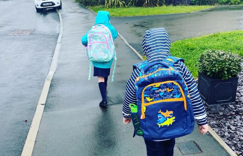 Traveline-Cymru-Team-Get-Involved-In-International-Walk-To-School-Month